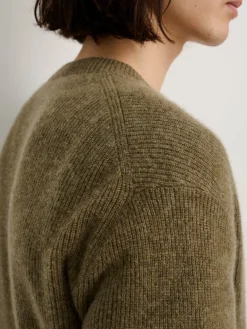 V-Neck Sweater In Lightweight Cashmere